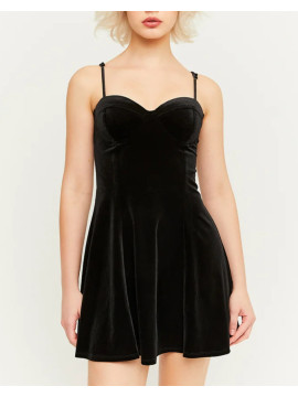 Robe courte noir en velours  idéal pour fête