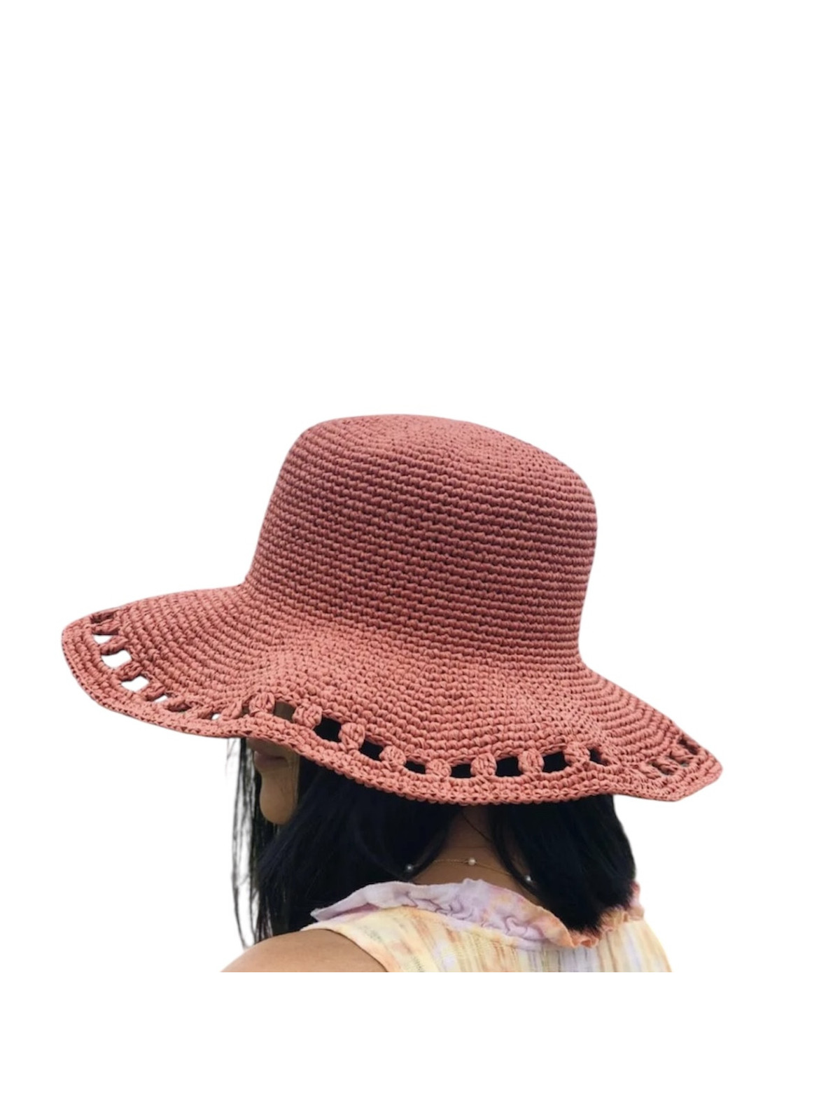 Chapeau crochet en paille