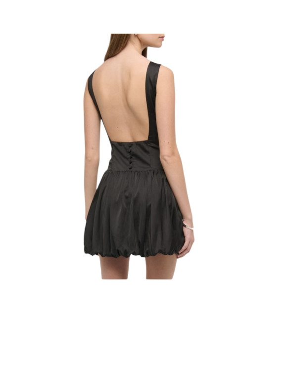 Robe élégante ourlet bouffante couleur noir