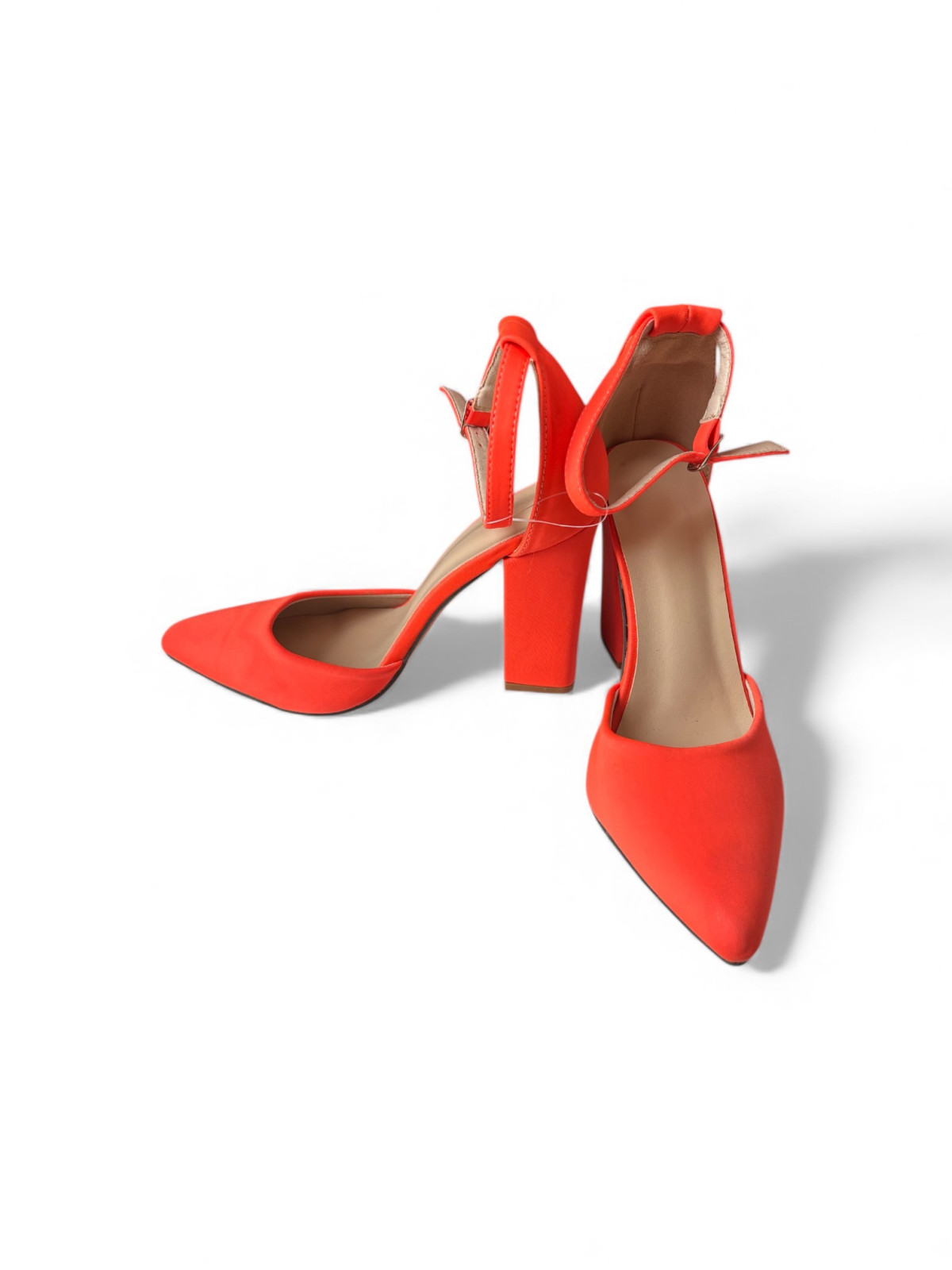 Escarpins orange P39 à bout pointu épais