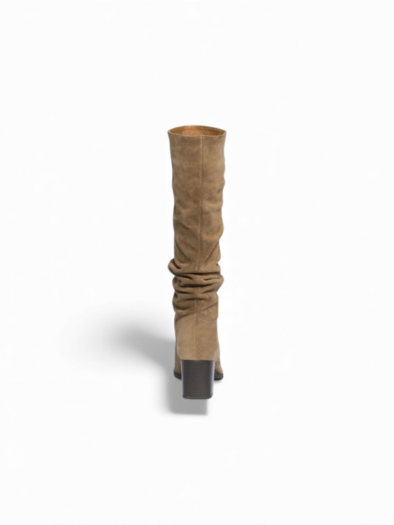 Bottes plissées P37 en daim couleur  taupe