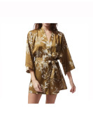 Kimono en satin à motifs fleuri couleur doré