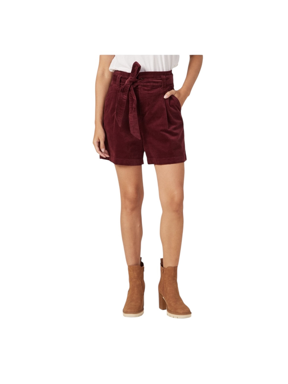 Short en velour couleur rouge bordeaux