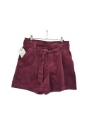 Short en velour couleur rouge bordeaux