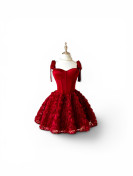 Robe de soirée sirène sans bretelles en satin cintrée à la taille, élégante et romantique, avec floraux