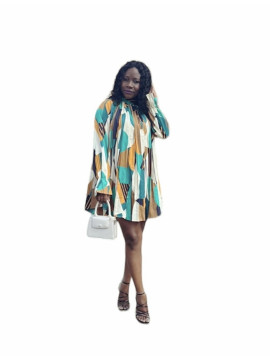 Robe à col montant avec attache manche longue