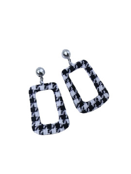 Boucles pendantes à motifs pieds de poule